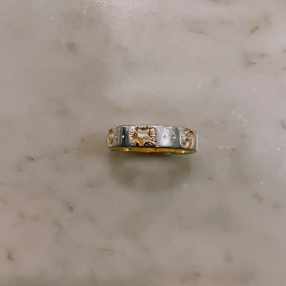Gold Ring Star